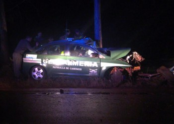 Móvil de Gendarmería se estrelló contra un árbol en la ruta 8: hay tres heridos graves