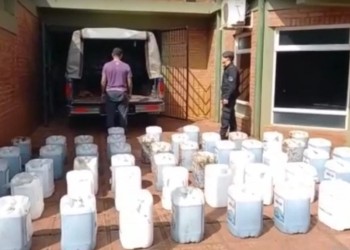 Escapó de un control con más de mil litros de combustible de contrabando