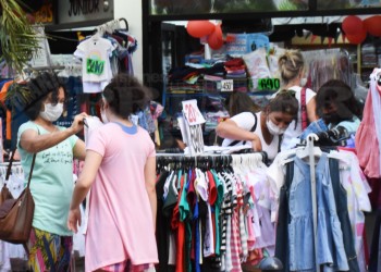 La Escuela de Vela Optinic cumplió 21 años y lo celebró sobre el río Paraná