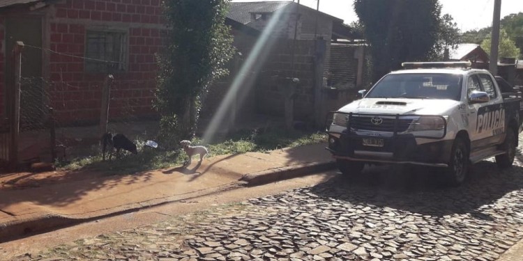 CALLE LAS FLORES. La vivienda de Juan Ramón Rodríguez donde en el patio trasero se registró el disparo fatal.
