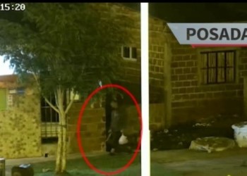 Se metió a una casa a robar y su accionar quedó filmado