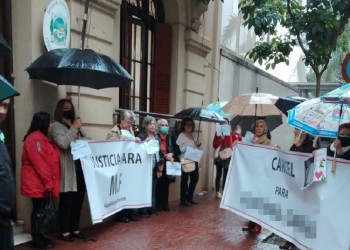 Madre y abuelos médicos de una niña abusada ratificaron la denuncia