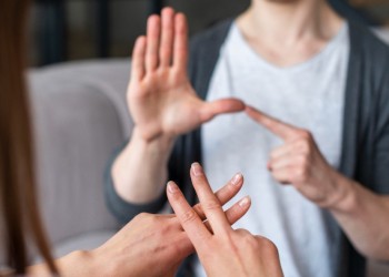 Misiones cuenta con pocos profesionales formados para enseñar Lengua de Señas