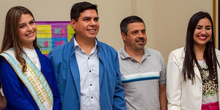 “Los jóvenes somos el futuro, por eso debemos estudiar y perseguir nuestros sueños”