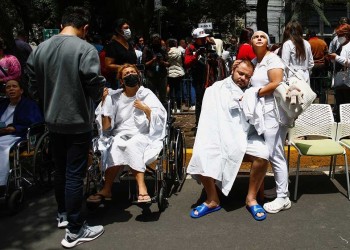 Un terremoto de 7,6 grados sacudió México y dejó al menos una víctima fatal
