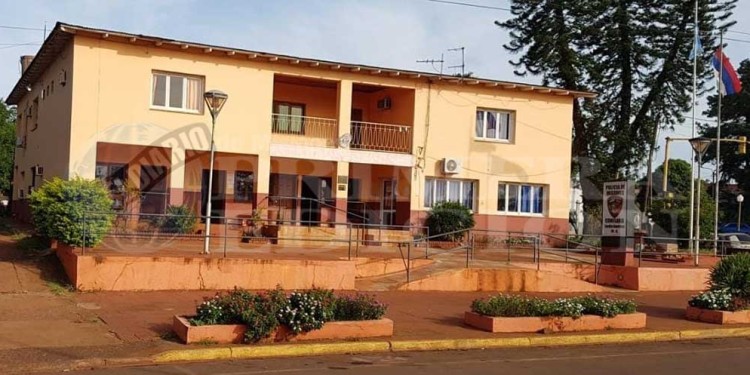 INVESTIGACIÓN. El caso quedó en manos de la comisaría de Jardín América.