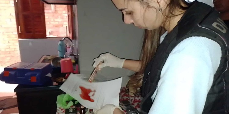 PRUEBA. La sustancia fue analizada y se confirmó que es marihuana.