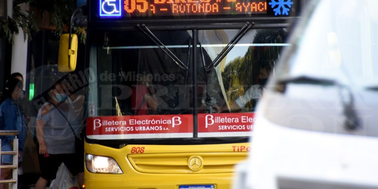 DINERO PERDIDO. Reclamaron que en diversos casos terminan pagando $80 por el boleto único en efectivo.