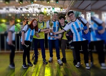 Misioneros se llevaron la copa en la final internacional del LOL