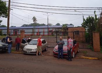 Taxistas de localidades vecinas a Eldorado vuelven a pedir una playa