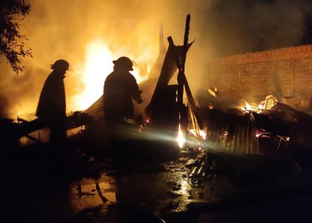 En ataque de furia ocasionó el incendio de su vivienda