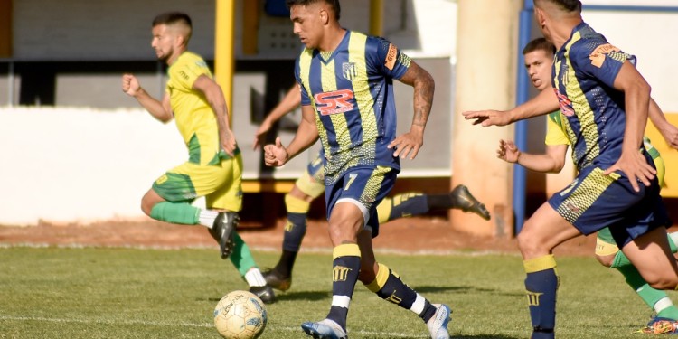 VAN POR MÁS. Comienza la carrera por alcanzar las semifinales del Clausura.