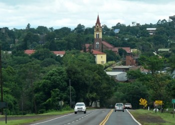 El aporte de inmigrantes para convertir a Capioví en una ciudad próspera y pujante