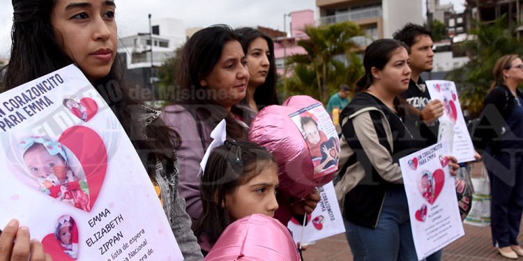 PRESENTES. Familiares y allegados de Emma Zippan dijeron presente en la jornada.