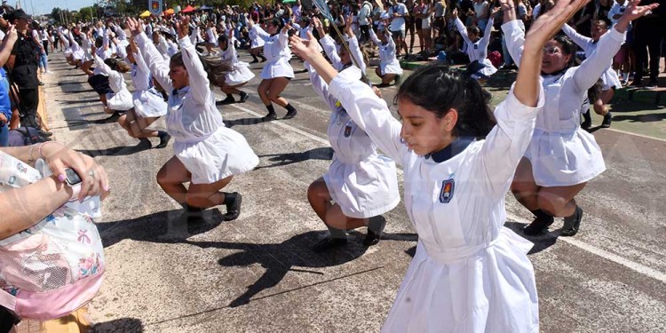 La segunda prueba piloto de la Estudiantina posadeña, en fotos
