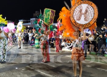 Volvió la Estudiantina posadeña con todo su brillo y esplendor