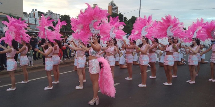 Otra jornada con buenos ritmos y todo el color de los estudiantes