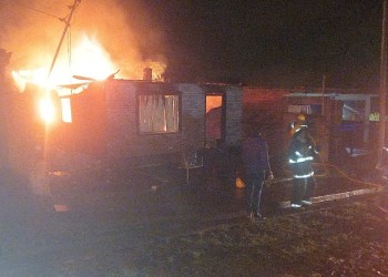 El fuego arrasó una vivienda en Capioví