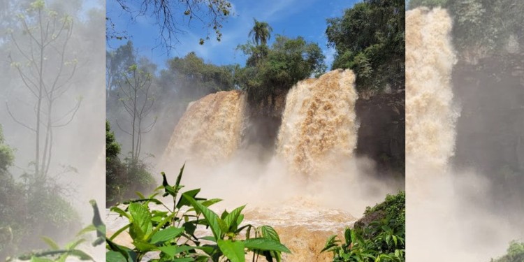 IMPACTANTES. Los saltos de las Cataratas del Iguazú están en su plenitud y muchos visitantes lo aprovechan.