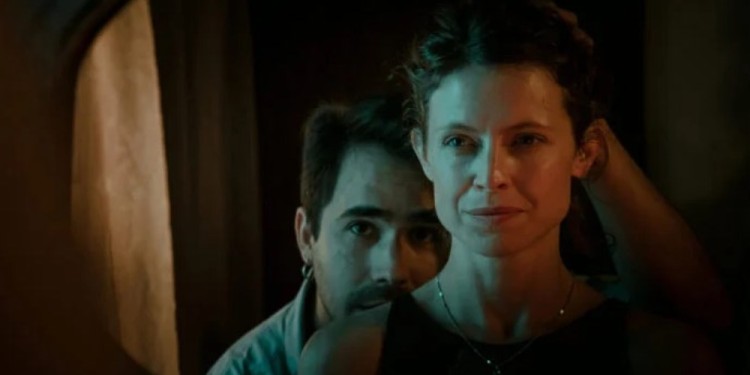 DIRECCIÓN MISIONERA. Sabina Buss (Amanda), Karina Hermida (Elvira), Veroka Fedeli (Sandra), Jorge Vega (Héctor) y Gary Meza (Herminia) son parte del elenco de la película que se verá hoy.