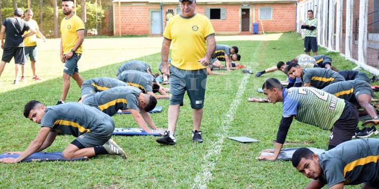 ETAPA. Dechat comenzó su tercer ciclo en el club y llegó con la idea de “organizar un montón de cuestiones”, dijo.