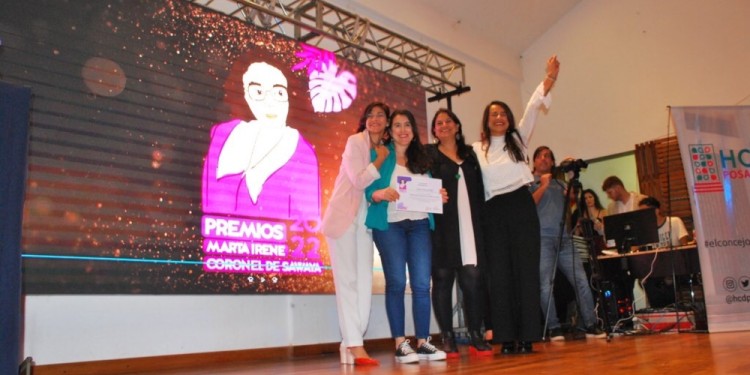 UNIDAS POR UNA CAUSA EN COMÚN. La premiación fue un reencuentro entre activistas y militantes de Posadas./ Foto gentileza Gabriela Ayala