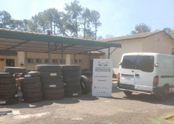 Contrabandeaban neumáticos a bordo de una camioneta en Iguazú