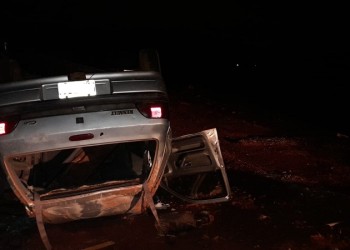 Despiste y vuelco sobre la ruta 105 a la altura de Santa Inés