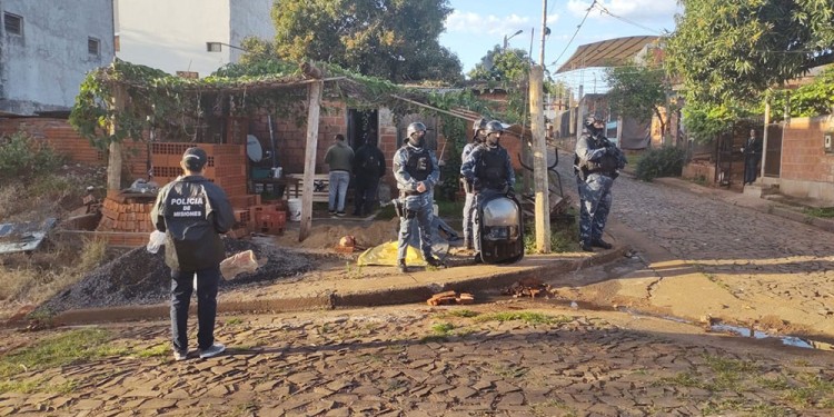 OPERATIVOS. Uno de los presuntos “motochorros” fue detenido en el barrio Parque Adam (chacra 28) de Posadas.