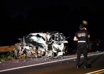 Garupá: conductor falleció al impactar de lleno contra un camión