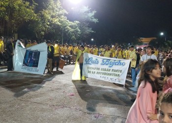 Estudiantes de Apóstoles “tomaron” la ciudad y homenajearon a Luis Bojcho