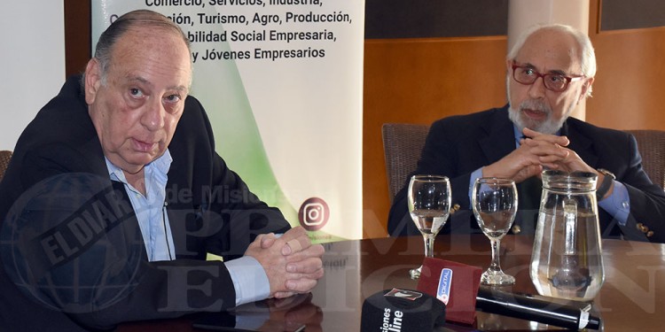 ACTIVIDAD. Cachanosky y Kovadloff estuvieron en el seminario político y económico.