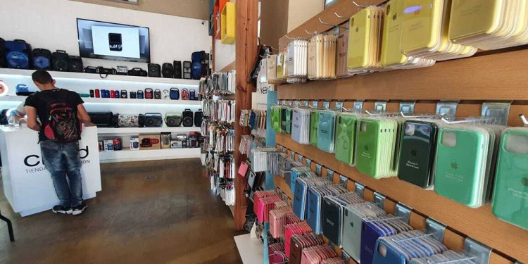 MENOS DEMANDA. Los modelos de alta gama están siendo reemplazados por los de media y baja por los precios.