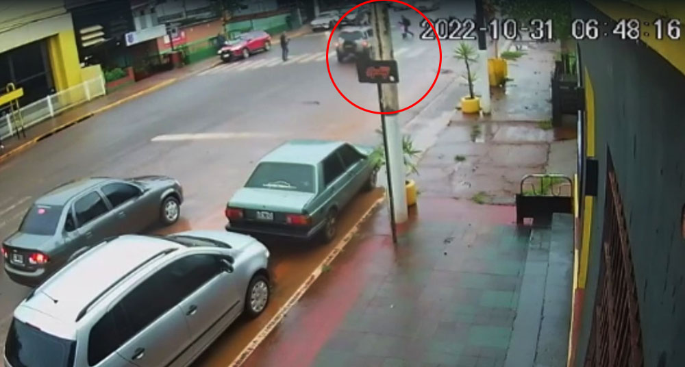 VIDEO: Buscan camioneta que atropelló a una niña en Eldorado y se dio a ...