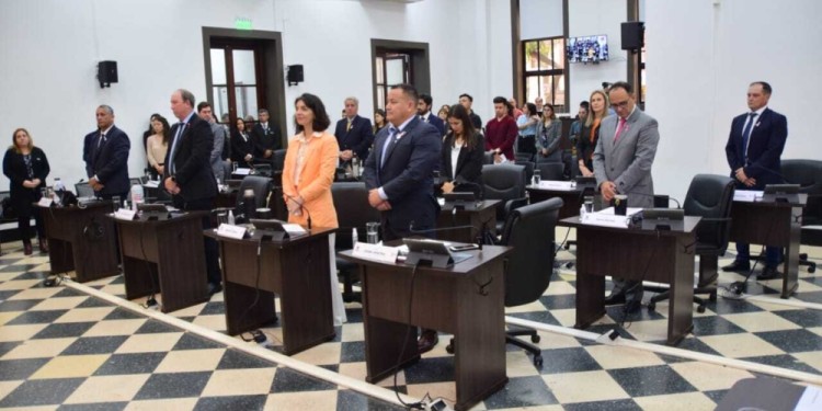 REUNIÓN. En los próximos días los ediles recibirían la copia del documento.