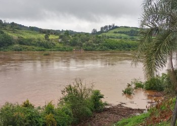 Inminente evacuación de familias ribereñas de El Soberbio