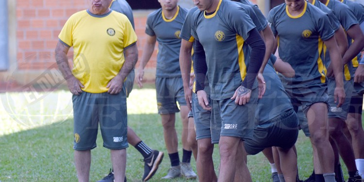 TRASCENDENTAL. El Colectivero necesita una combinación de resultados.