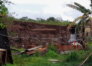 Tragedia: se derrumbó un muro y mató a una nena en Garupá