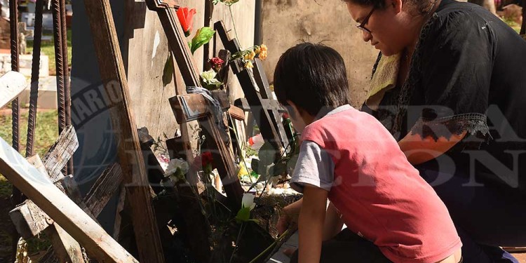 Posadas: más de 2.000 personas visitaron el cementerio “La Piedad” por el Día de la Madre