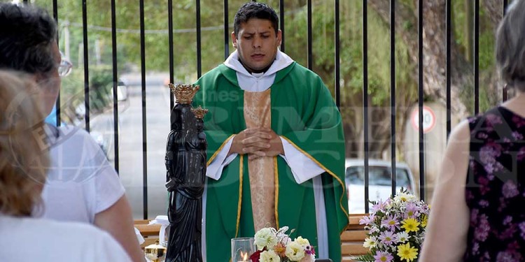 Posadas: más de 2.000 personas visitaron el cementerio “La Piedad” por el Día de la Madre