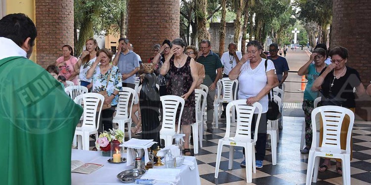 Posadas: más de 2.000 personas visitaron el cementerio “La Piedad” por el Día de la Madre