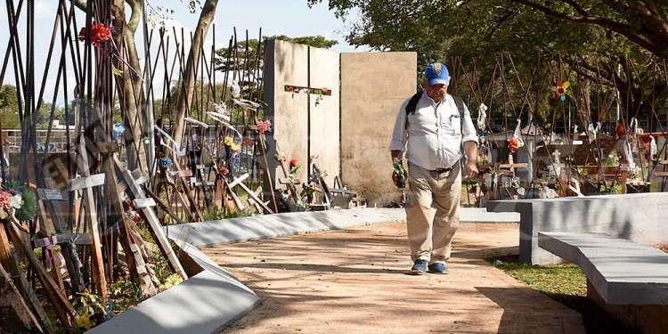 Posadas: más de 2.000 personas visitaron el cementerio “La Piedad” por el Día de la Madre