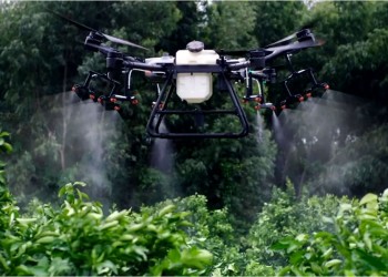 Prueban en Misiones un dron que  pulveriza 7 hectáreas en 45 minutos