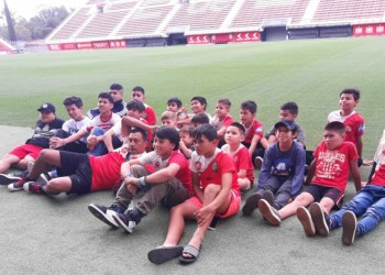 Los chicos del Pincha posadeño visitaron La Plata