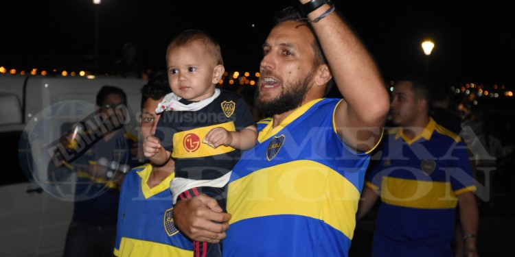 Galería: Misiones se tiño de azul y oro