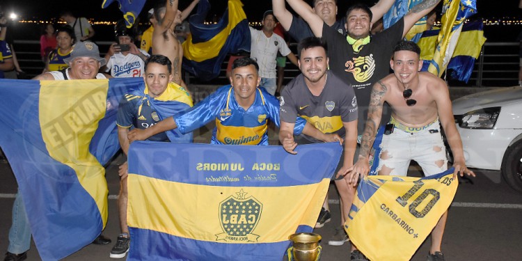 Galería: Misiones se tiño de azul y oro