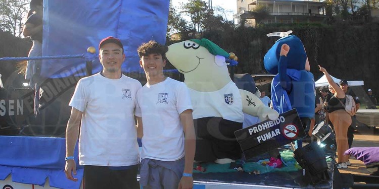 Los estudiantes plasmaron su talento en la Expo Carrozas