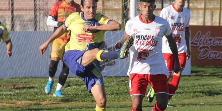 NUEVO INTENTO. Hoy finalmente se jugará el duelo entre Huracán y Mitre. (Foto: Gentileza Prensa Mitre)