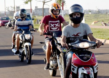 “Es necesario legislar las mototaxis porque ya están funcionando”