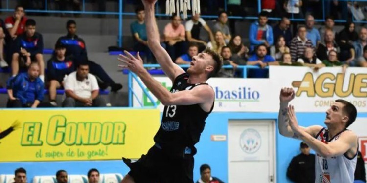 SUMAR. Gastón Córdoba, una de las nuevas caras, el último jueves ante Quimsa.